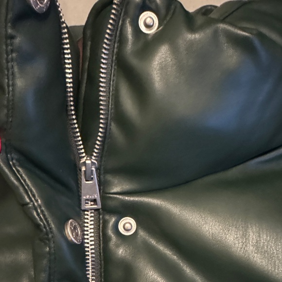 Levi's Forest Green Puffer Jacket - Picture 9 of 13